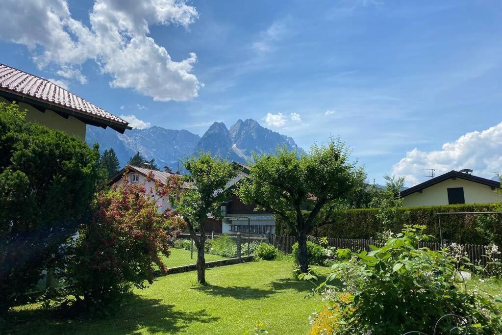 Haus Mit Wunderschoenem Ausblick Und Garten Garmisch-Partenkirchen Exteriér fotografie
