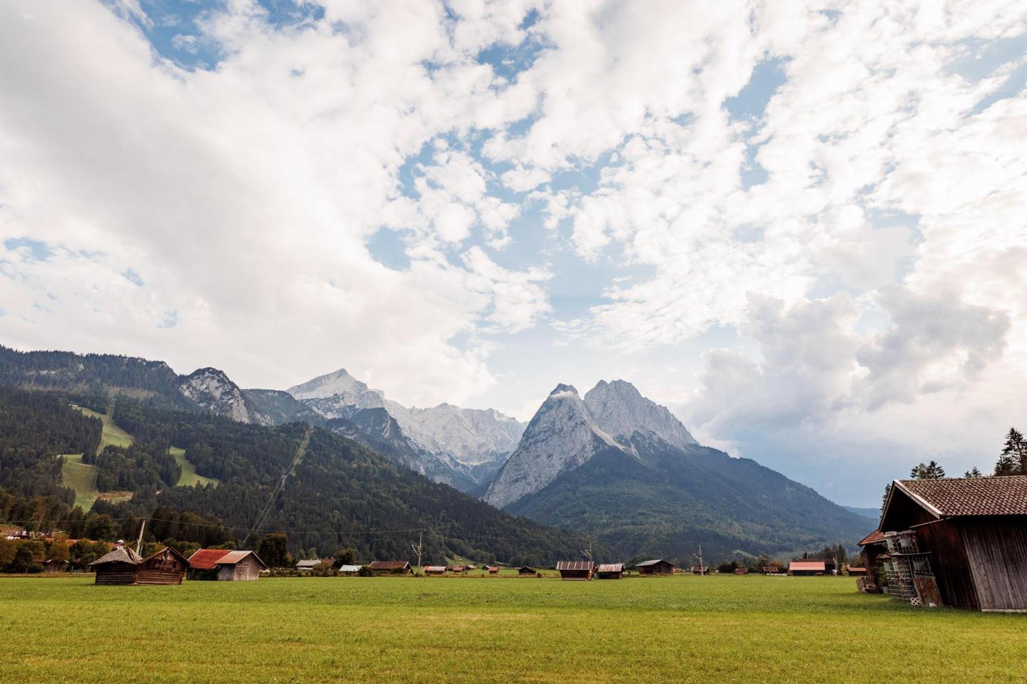 Haus Mit Wunderschoenem Ausblick Und Garten Garmisch-Partenkirchen Exteriér fotografie